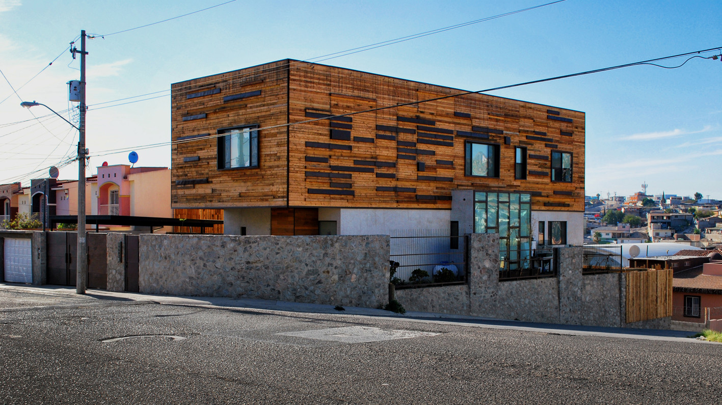 An Eco-Friendly Contemporary Home with an Abundance of Natural Light in Tijuana, Mexico by Oficina 3 Estudio (3)