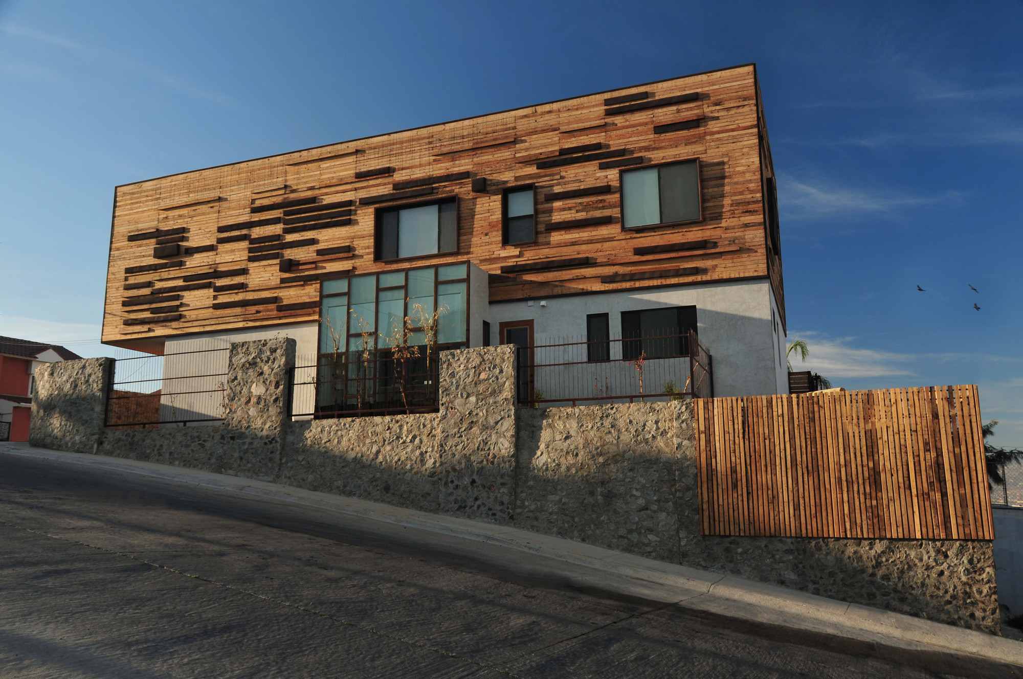 An Eco-Friendly Contemporary Home with an Abundance of Natural Light in Tijuana, Mexico by Oficina 3 Estudio (4)