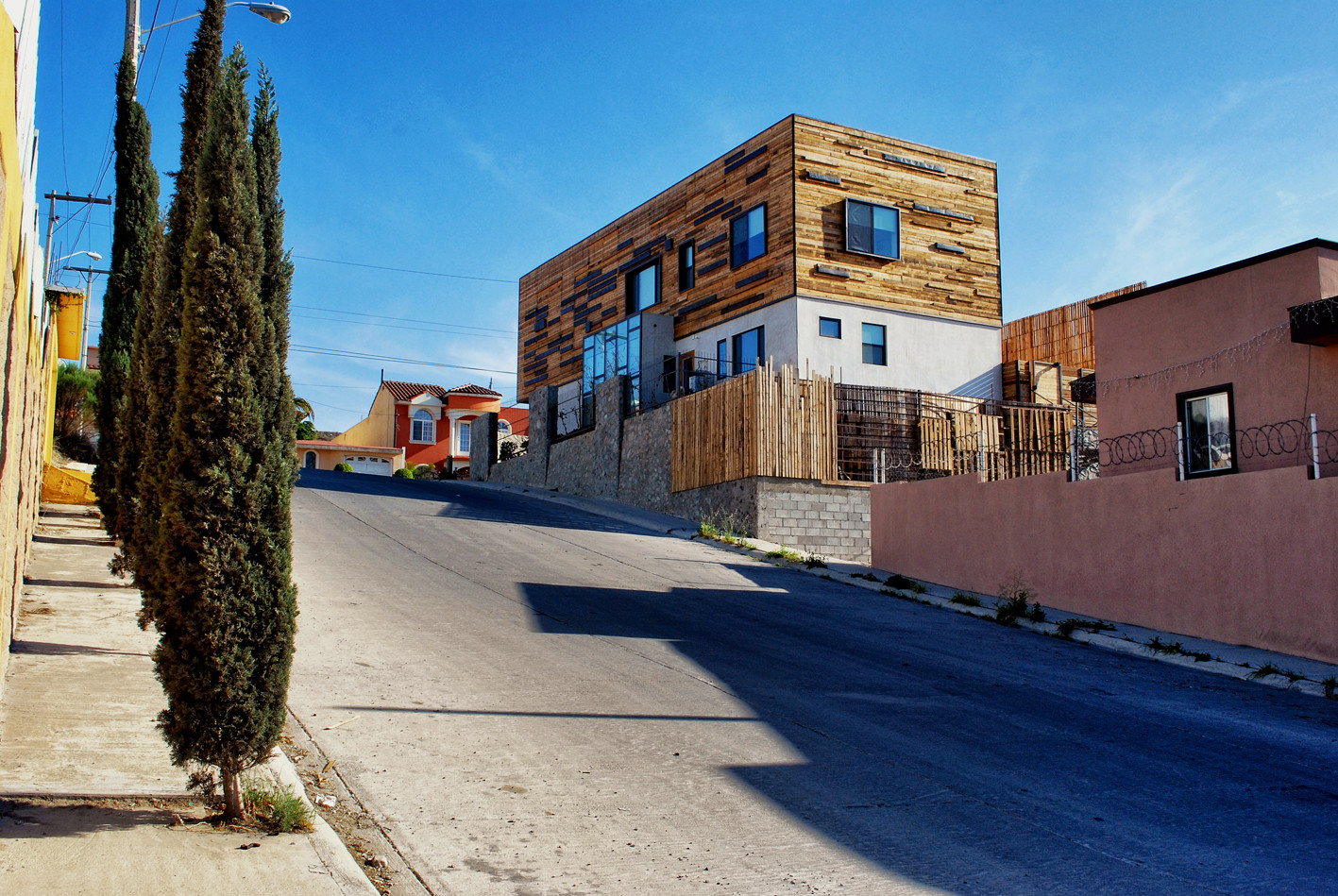 An Eco-Friendly Contemporary Home with an Abundance of Natural Light in Tijuana, Mexico by Oficina 3 Estudio (5)