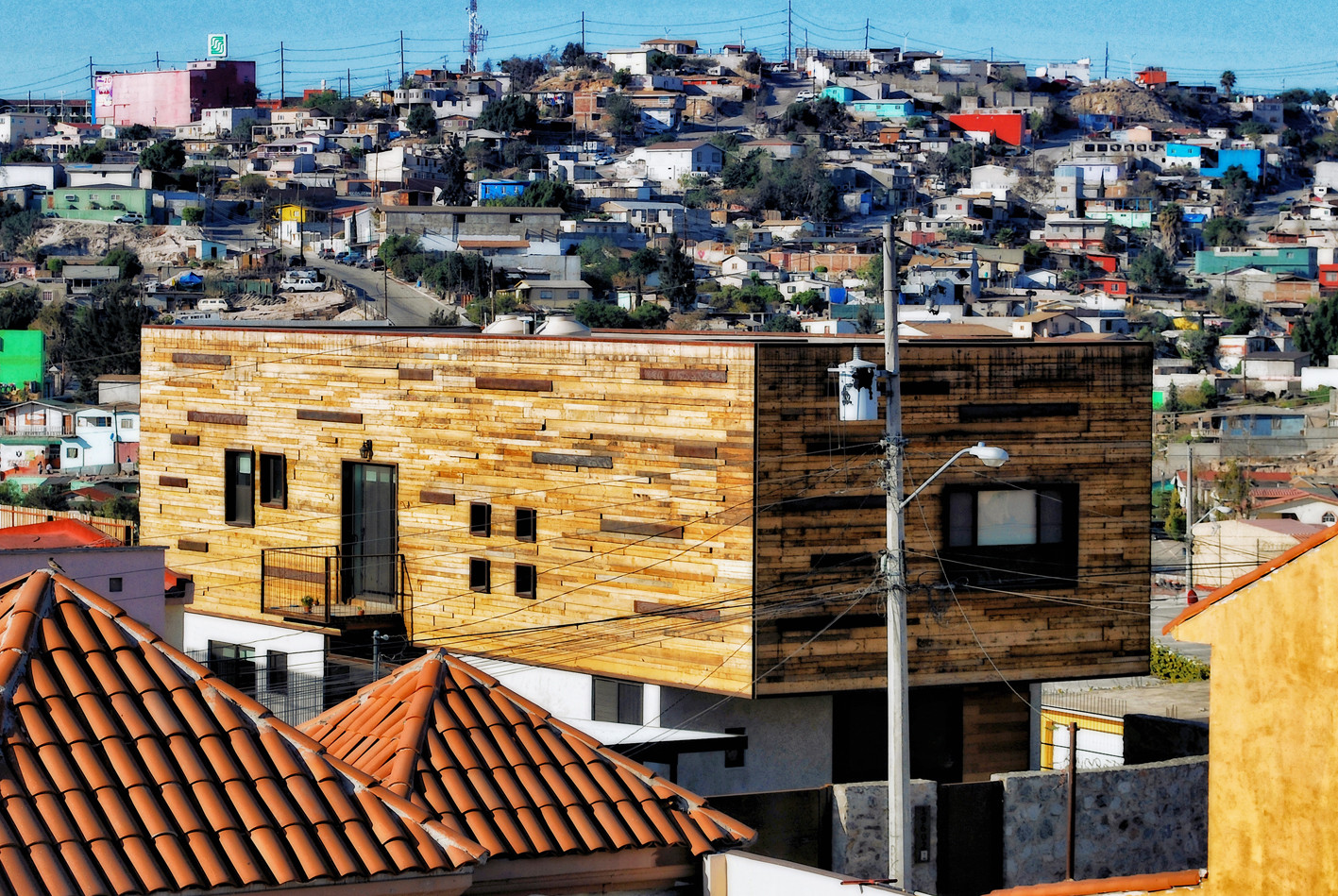 An Eco-Friendly Contemporary Home with an Abundance of Natural Light in Tijuana, Mexico by Oficina 3 Estudio (6)