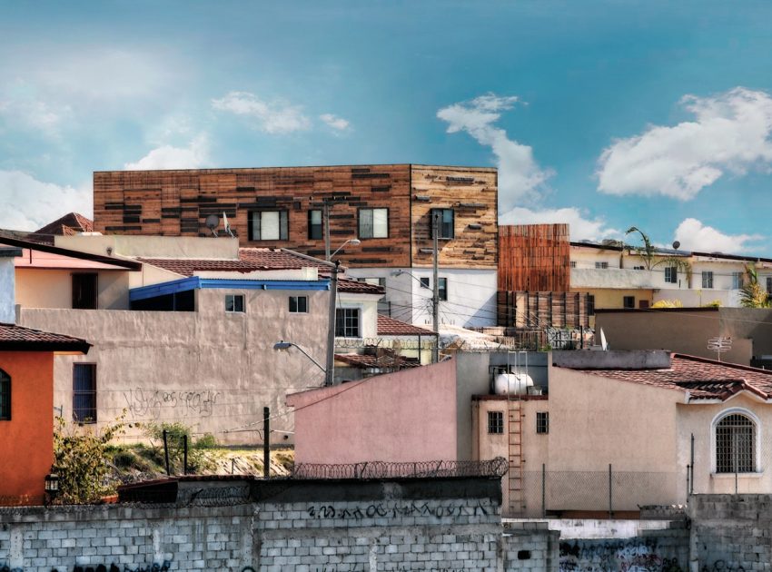 An Eco-Friendly Contemporary Home with an Abundance of Natural Light in Tijuana, Mexico by Oficina 3 Estudio (7)