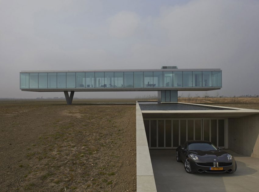 An Eco-Friendly Contemporary House Perched on the Beautiful Landscape in Noord-Beveland by Paul de Ruiter Architects (1)