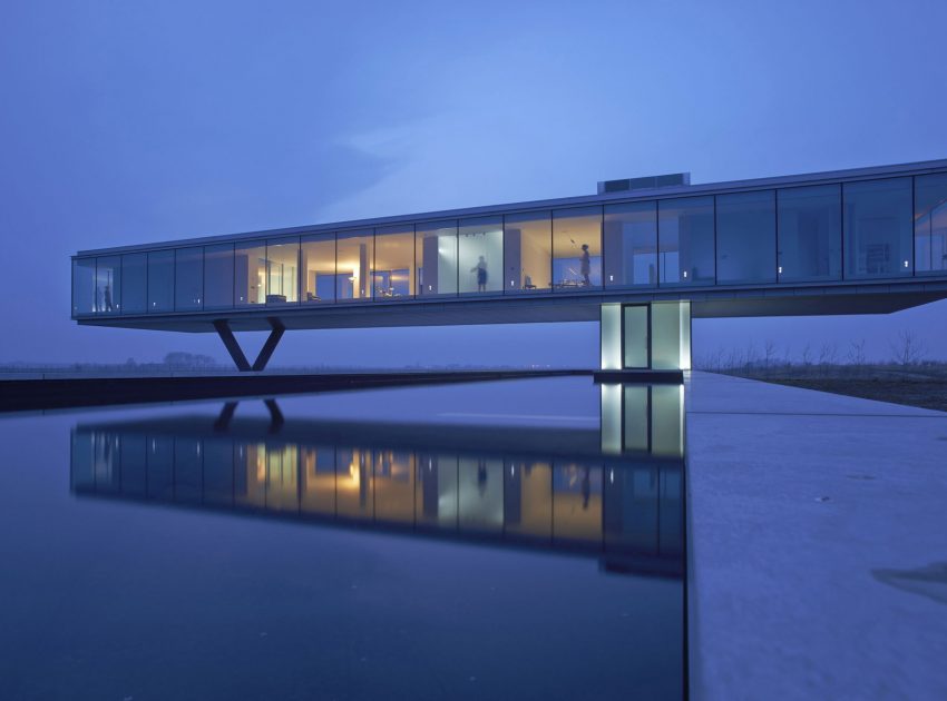 An Eco-Friendly Contemporary House Perched on the Beautiful Landscape in Noord-Beveland by Paul de Ruiter Architects (9)