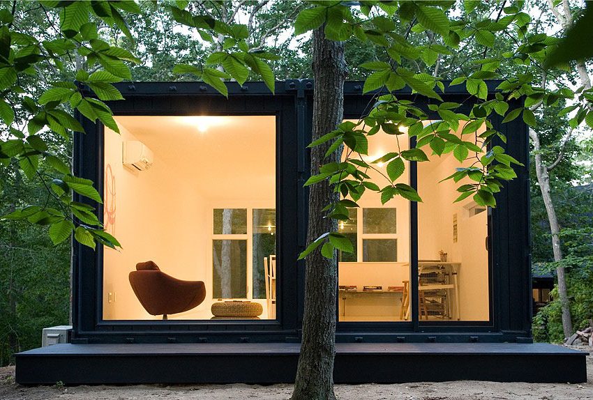 An Eco-Friendly Contemporary Studio From Two Shipping Containers in Amagansett by Maziar Behrooz Architecture (8)