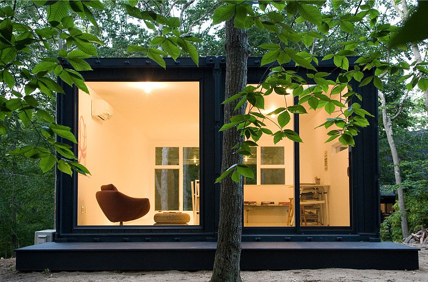 An Eco-Friendly Contemporary Studio From Two Shipping Containers in Amagansett by Maziar Behrooz Architecture (8)