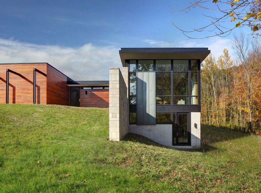 An Elegant Concrete and Steel Home with Stone, Wood and Glass Elements in Richfield, Wisconsin by Bruns Architecture (4)