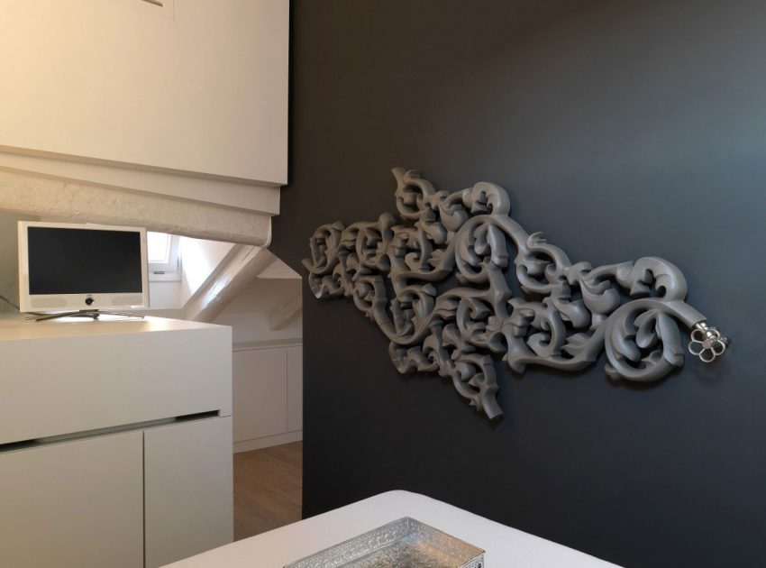 An Elegant Contemporary Apartment with Multifunctional Furniture in Venice by Baldessari e Baldessari (9)