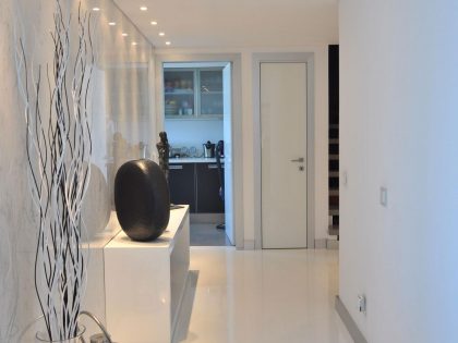 An Elegant Contemporary Apartment with Timeless and Sophisticated Environment in Lisbon by Nuno Ladeiro (2)