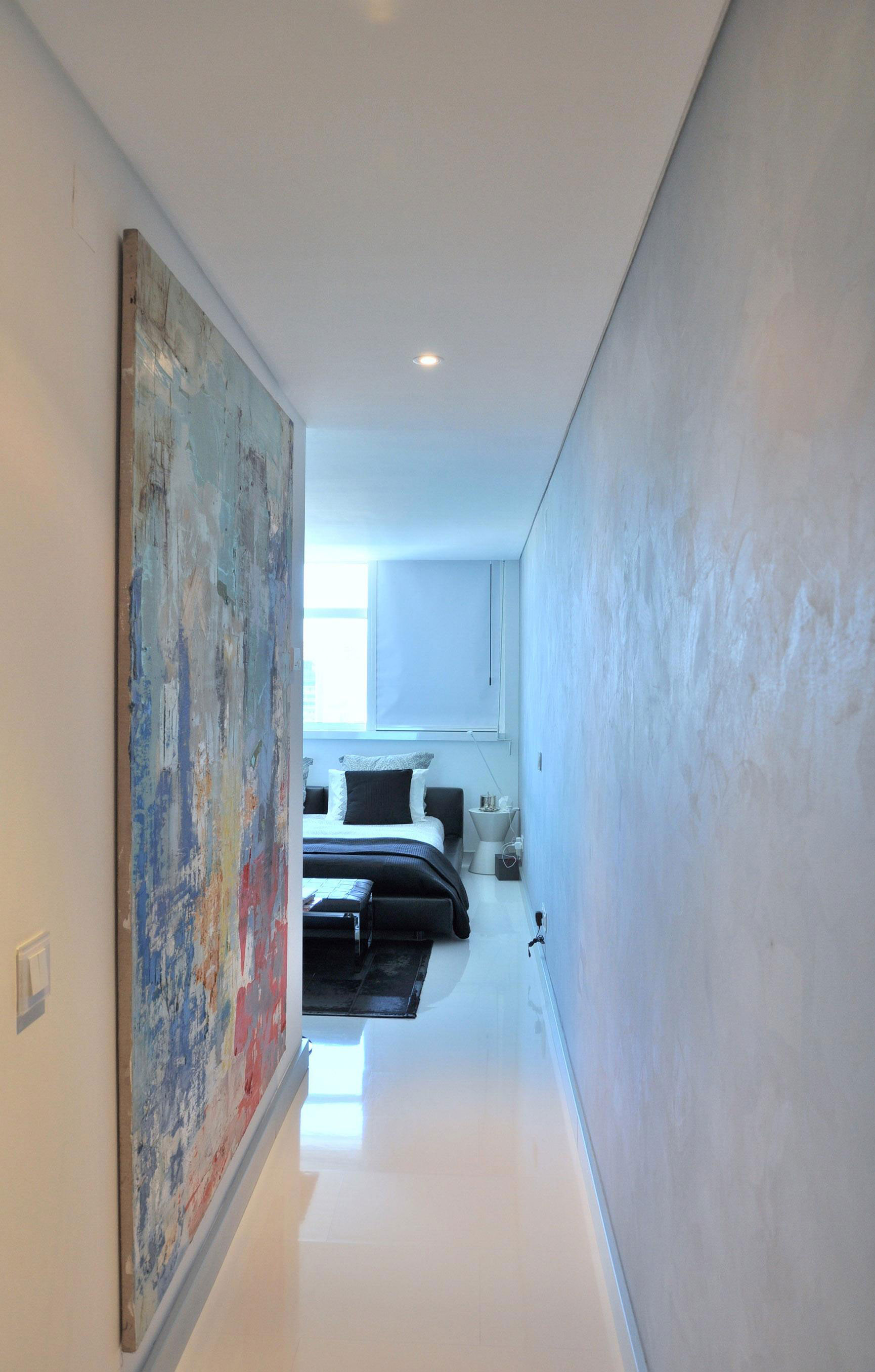 An Elegant Contemporary Apartment with Timeless and Sophisticated Environment in Lisbon by Nuno Ladeiro (4)