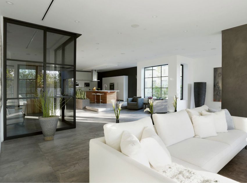 An Elegant Contemporary Home with Chic and Spacious Interior in Los Angeles by Amit Apel Design (4)