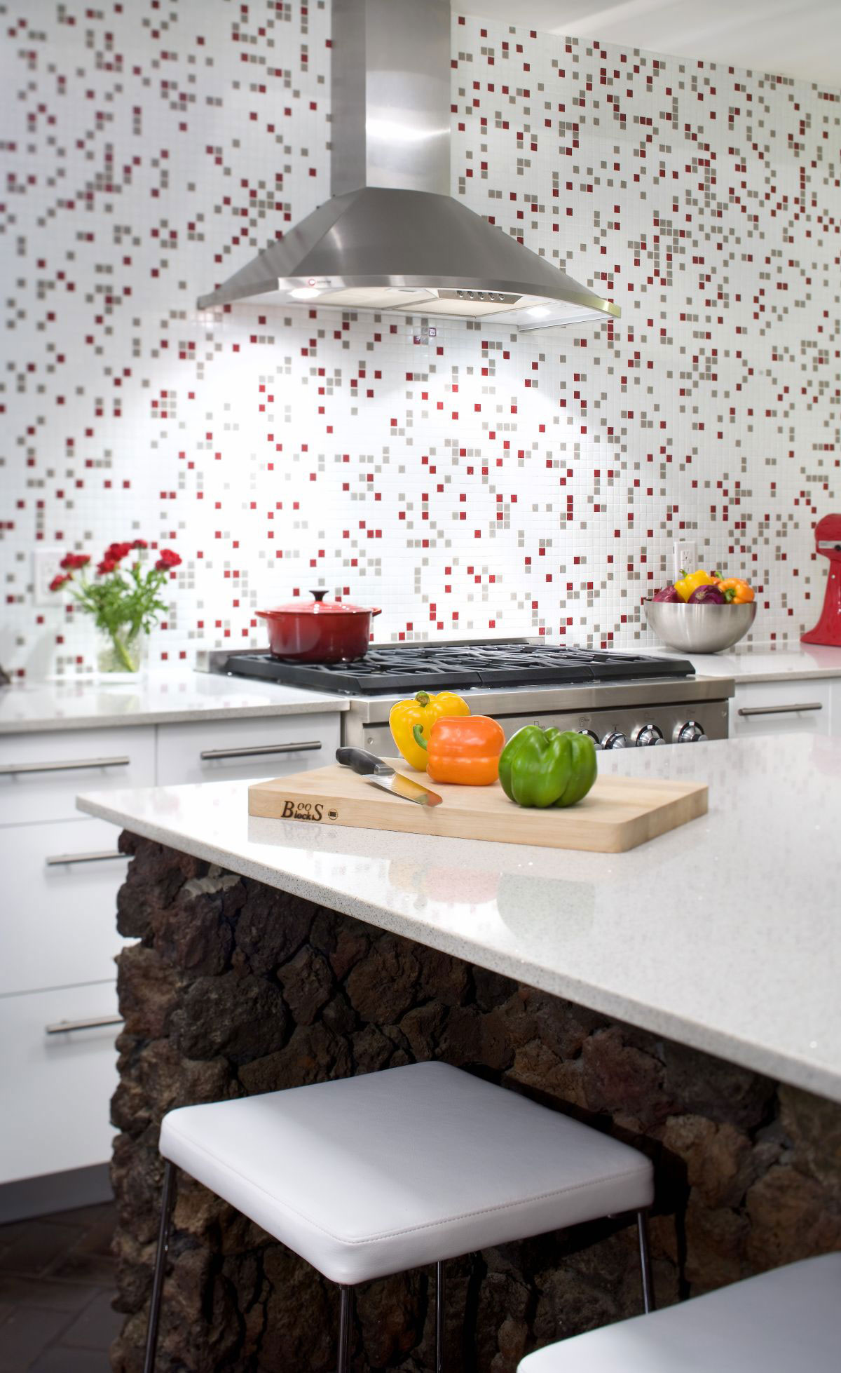 An Elegant Contemporary Remodel of a Unique and Mid-Century Modern Home in Austin by Kevin Pruitt (6)