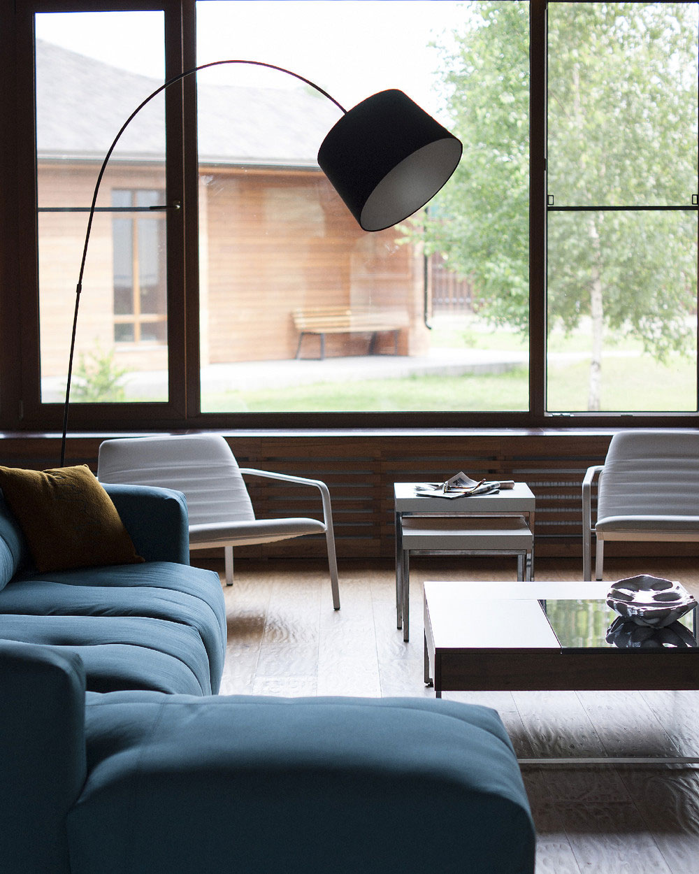 An Elegant Home with Sophisticated Wood and Warm Dark Colors in Moscow Oblast by Helen Gorenstein (4)