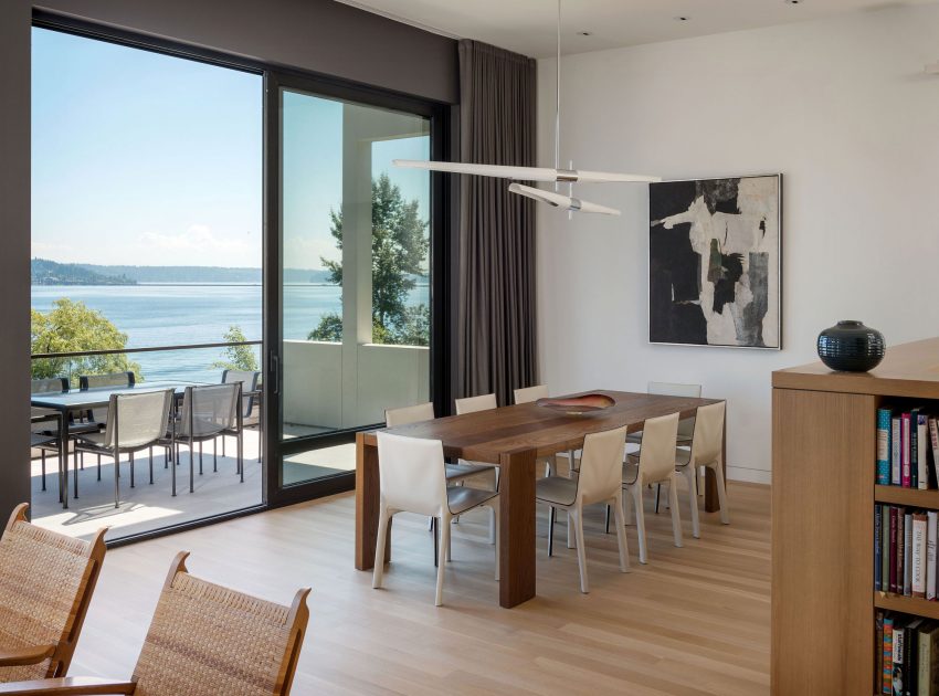 An Elegant Lakeside Summer Home with Modern and Spectacular Views in Seattle by CCS Architecture (10)