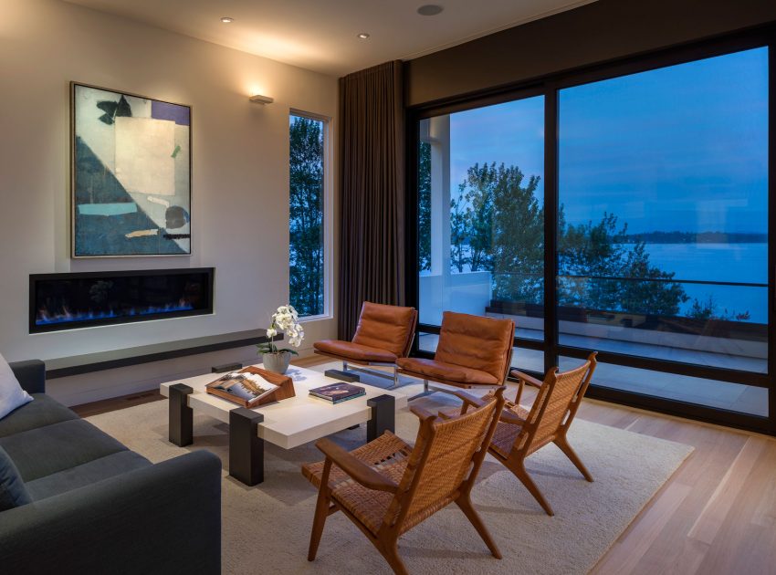 An Elegant Lakeside Summer Home with Modern and Spectacular Views in Seattle by CCS Architecture (22)