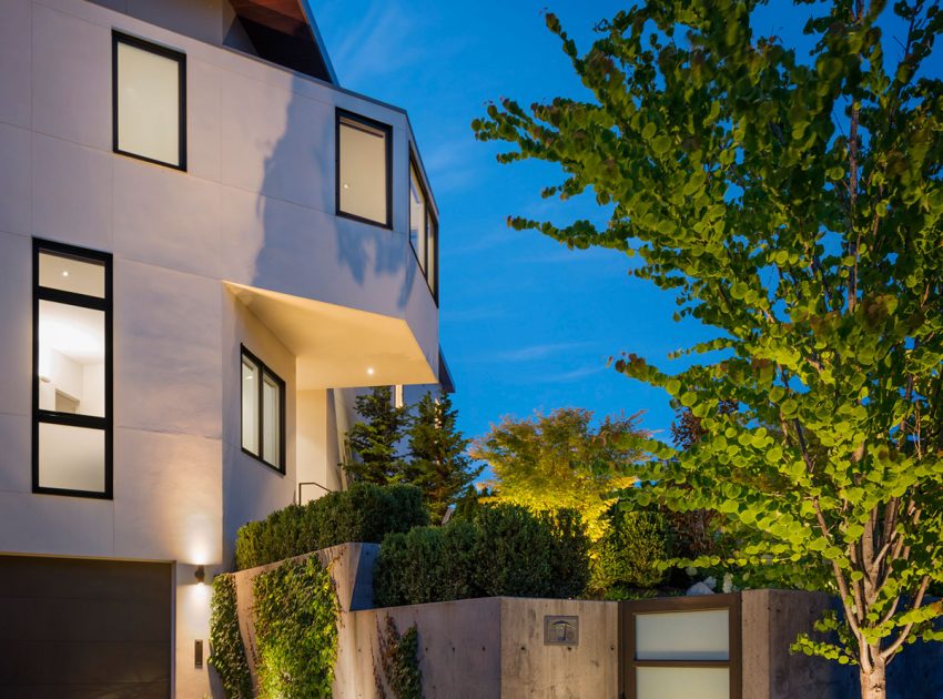 An Elegant Lakeside Summer Home with Modern and Spectacular Views in Seattle by CCS Architecture (23)