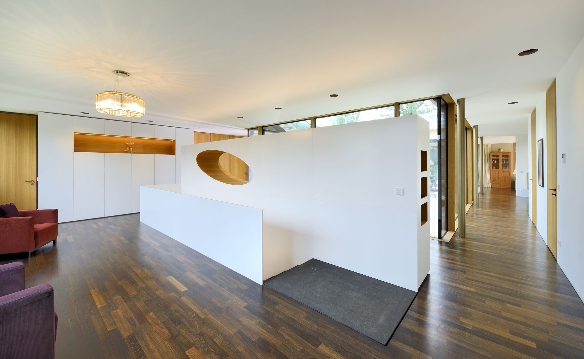 An Elegant Minimalist Home with a Roof Garden in Bavaria, Germany by F64 Architekten (13)