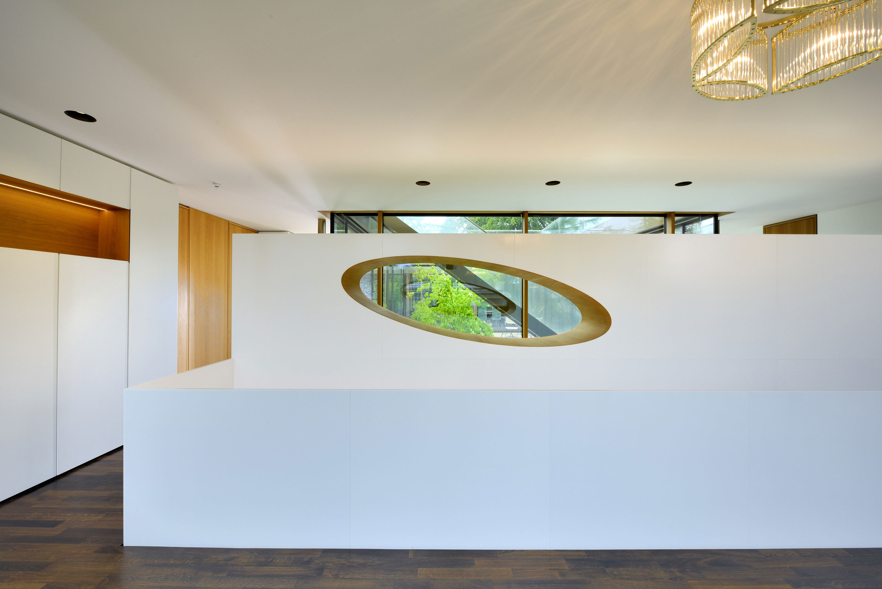 An Elegant Minimalist Home with a Roof Garden in Bavaria, Germany by F64 Architekten (14)