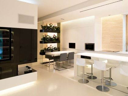 An Elegant Modern Apartment for a Collector of Porcelain Figurines in Moscow by SL*Project (10)