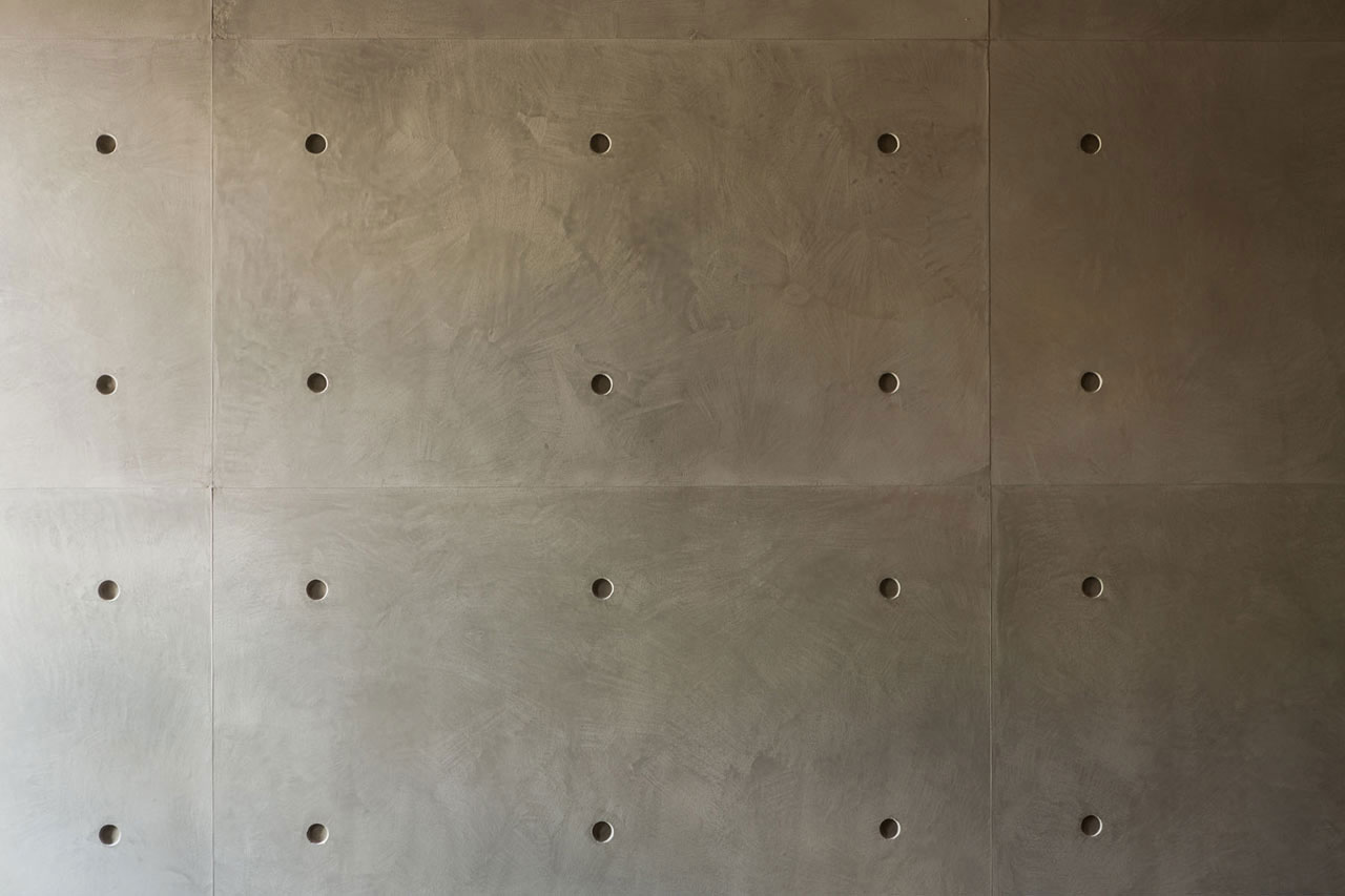 An Elegant Modern Apartment with Eclectic Style Interiors in Kiev by Sergey Makhno (4)