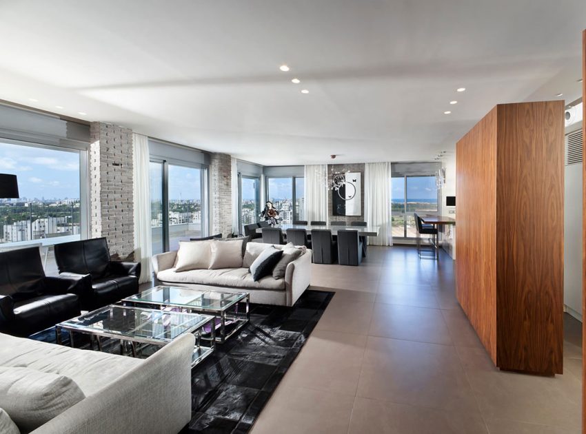 An Elegant Modern Apartment with Warm and Welcoming Atmosphere in Tel Aviv by Michal Schein (2)