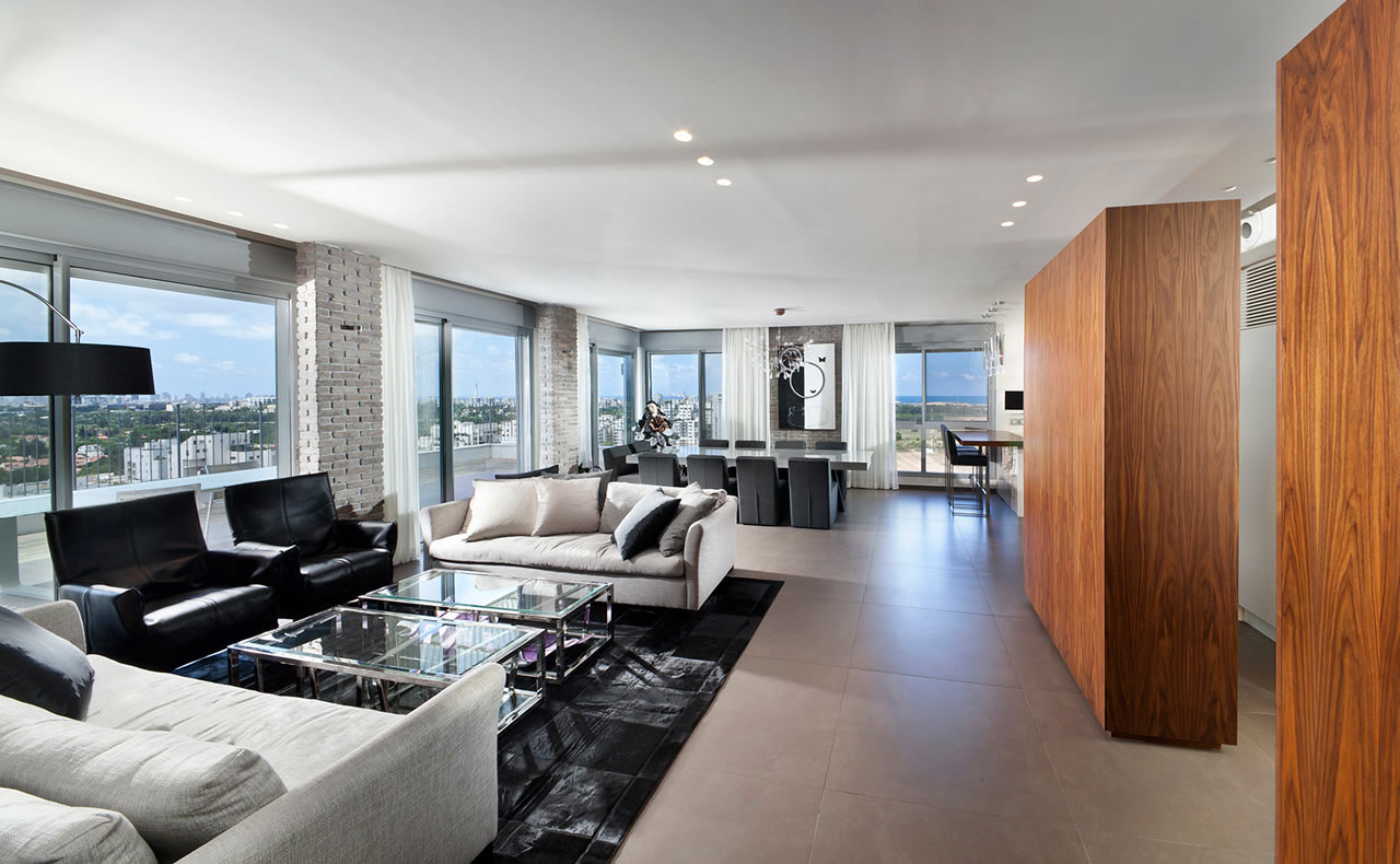 An Elegant Modern Apartment with Warm and Welcoming Atmosphere in Tel Aviv by Michal Schein (2)