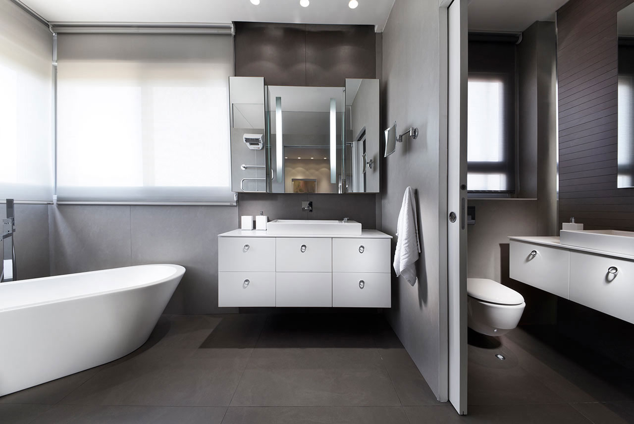 An Elegant Modern Apartment with Warm and Welcoming Atmosphere in Tel Aviv by Michal Schein (9)