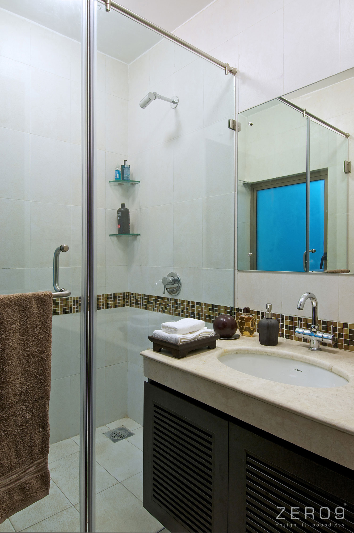 An Elegant Modern Apartment with a Casual yet Sophisticated Look in Mumbai by Zero9 (21)