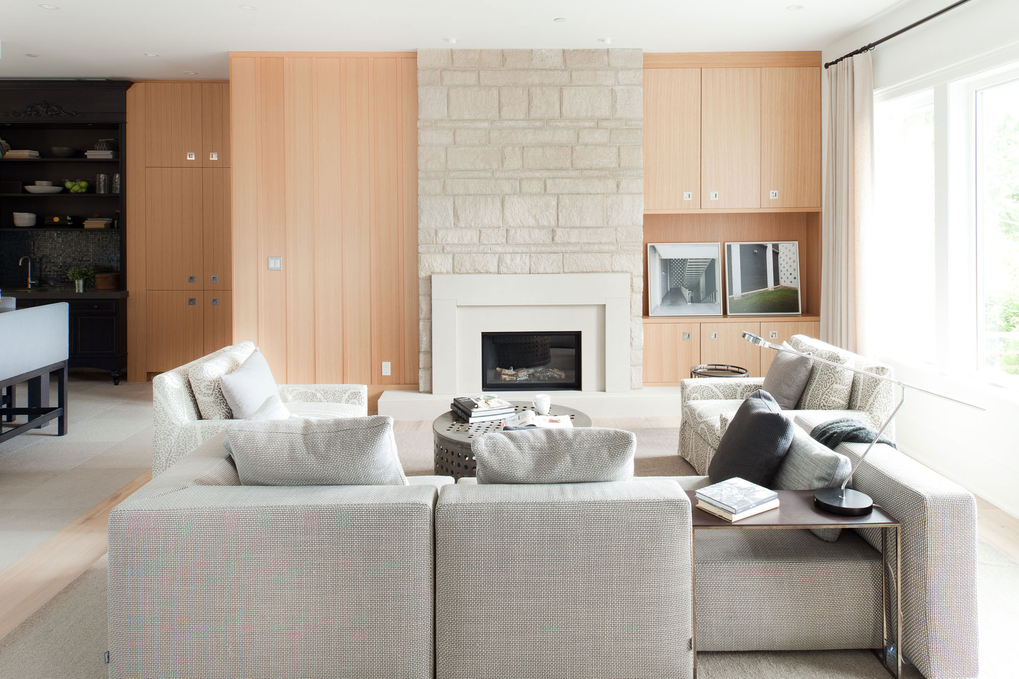 An Elegant Modern Farmhouse with Cozy and Comfortable Appearance in West Vancouver by Kelly Deck (1)
