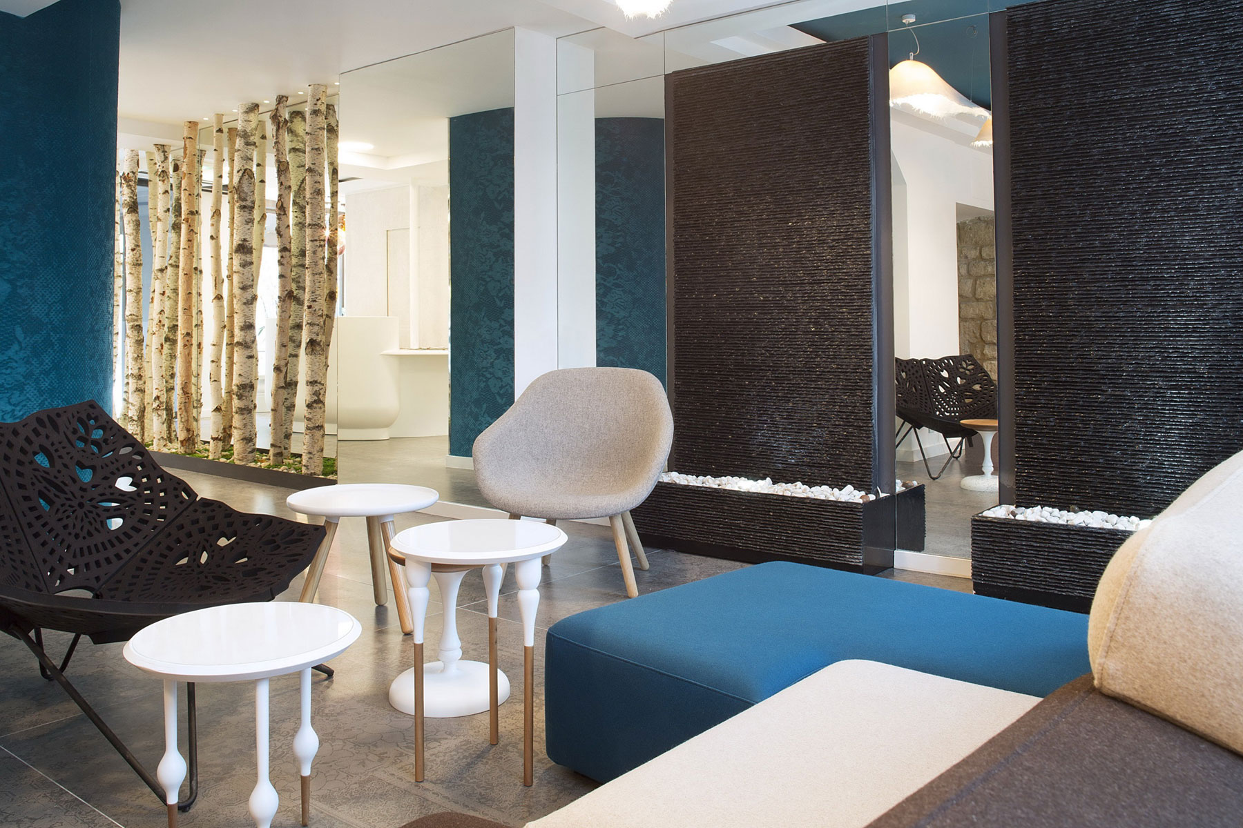 An Elegant and Chic Modern Hotel with Vibrant Interior in Paris by Peyroux & Thisy (1)