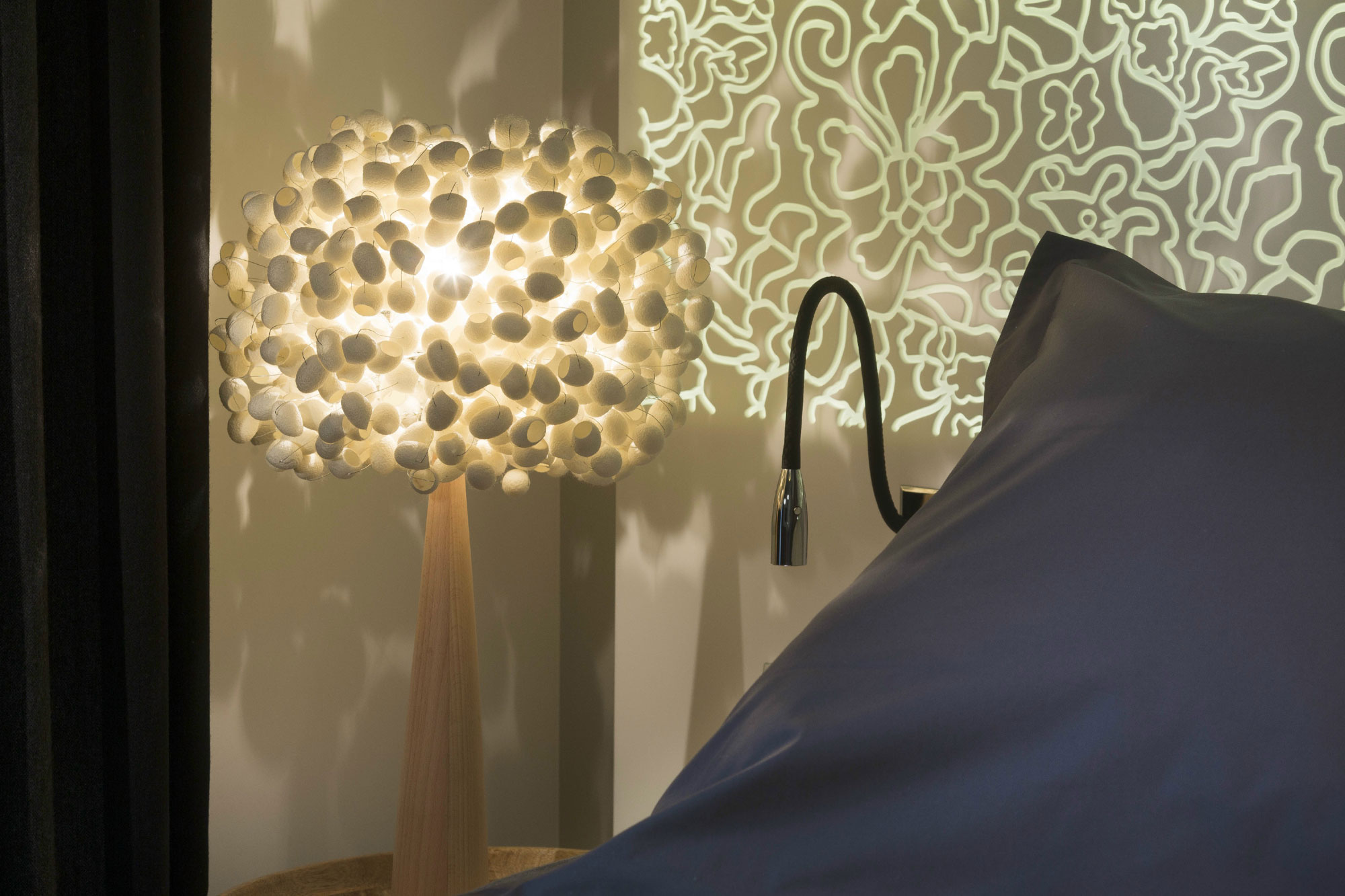 An Elegant and Chic Modern Hotel with Vibrant Interior in Paris by Peyroux & Thisy (19)