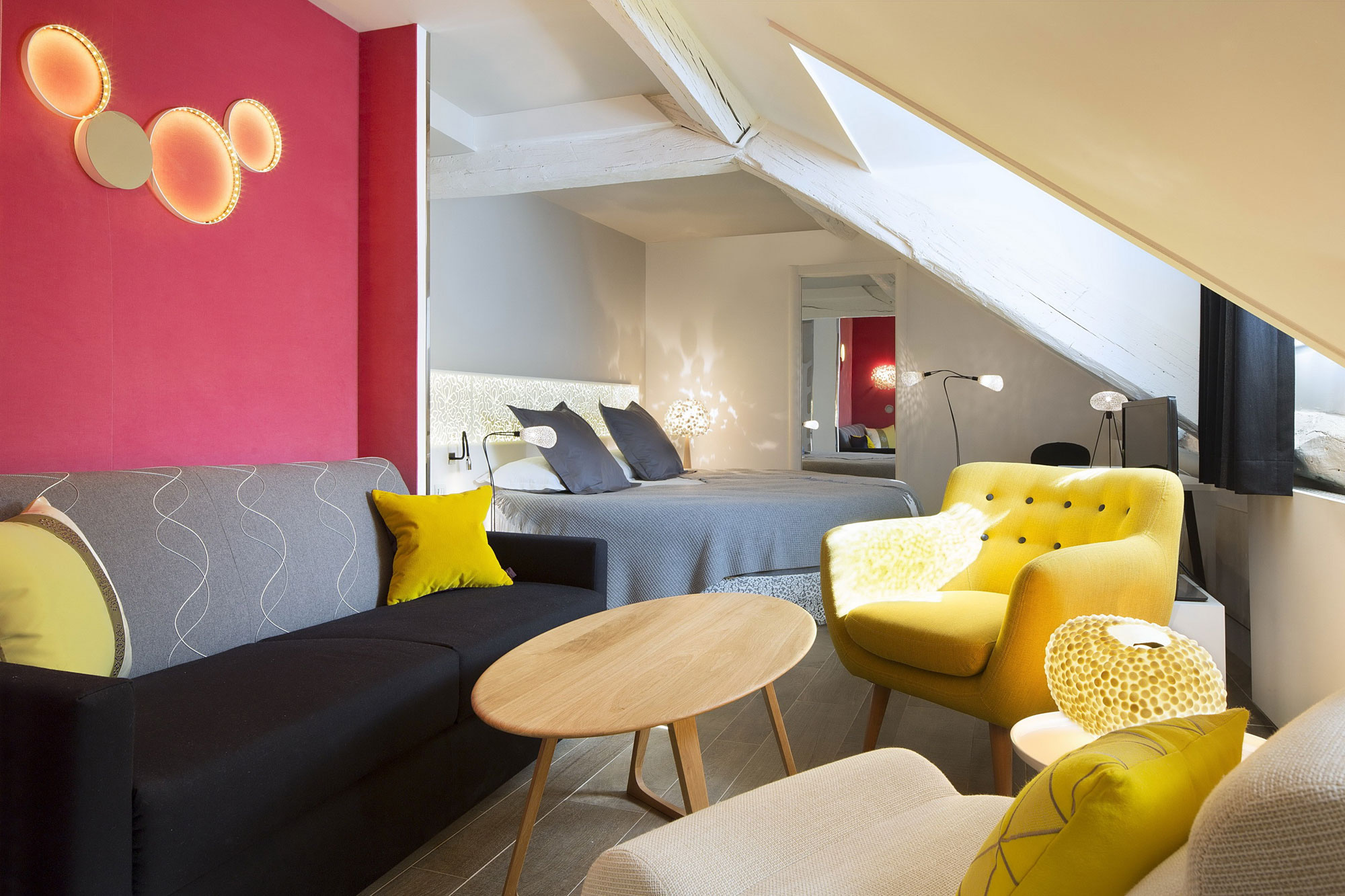 An Elegant and Chic Modern Hotel with Vibrant Interior in Paris by Peyroux & Thisy (2)