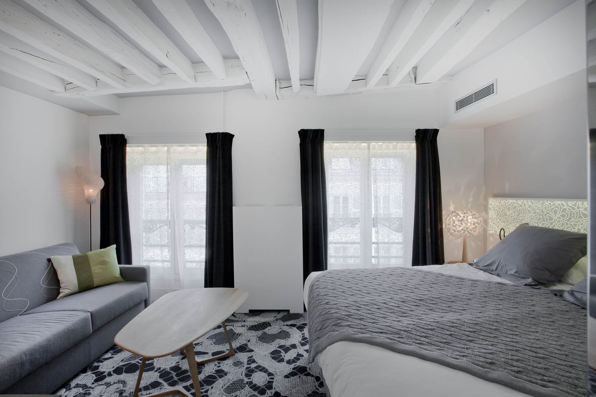 An Elegant and Chic Modern Hotel with Vibrant Interior in Paris by Peyroux & Thisy (20)