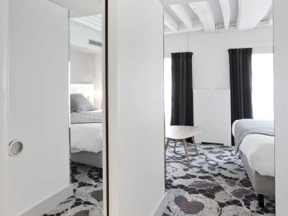An Elegant and Chic Modern Hotel with Vibrant Interior in Paris by Peyroux & Thisy (25)