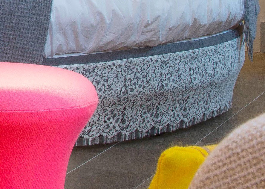 An Elegant and Chic Modern Hotel with Vibrant Interior in Paris by Peyroux & Thisy (29)