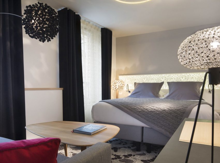 An Elegant and Chic Modern Hotel with Vibrant Interior in Paris by Peyroux & Thisy (4)