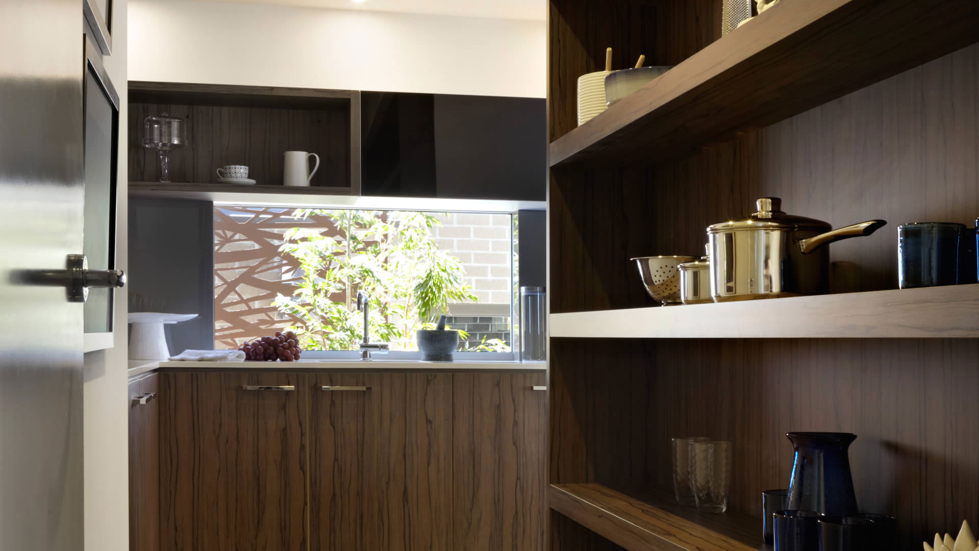 An Elegant and Sophisticated Family Home with a Charming Color Palette in Melbourne by Carlisle Homes (10)