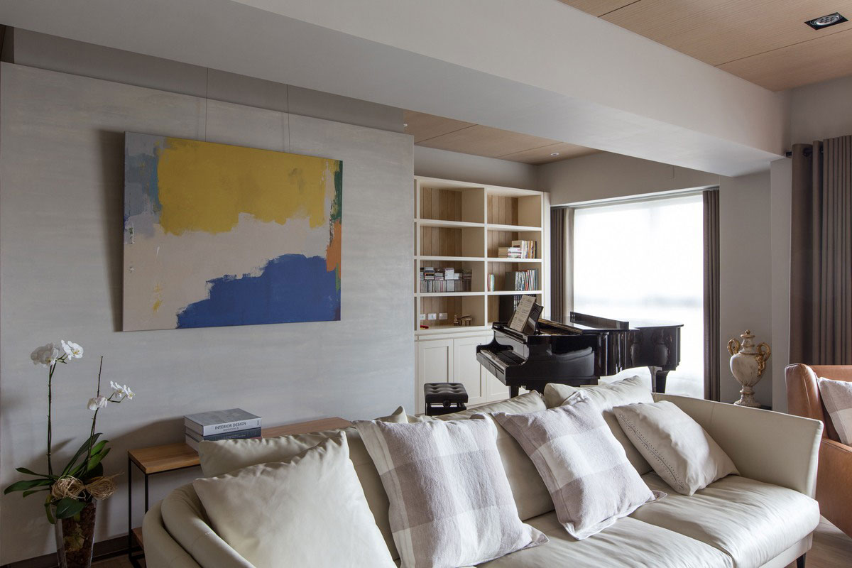 An Elegant and Spacious Modern Apartment with Warm Interiors in Taiwan by PMK+designers (3)