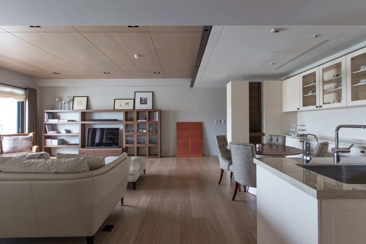 An Elegant and Spacious Modern Apartment with Warm Interiors in Taiwan by PMK+designers (8)