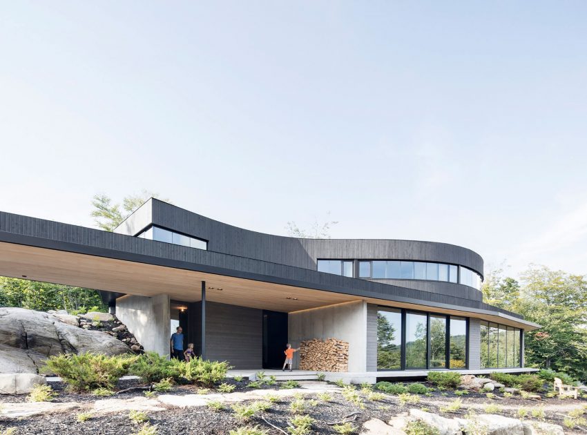 An Elegant and Sustainable Contemporary Home Overlooking the Wooded Landscape in Wentworth by Alain Carle Architecte (1)