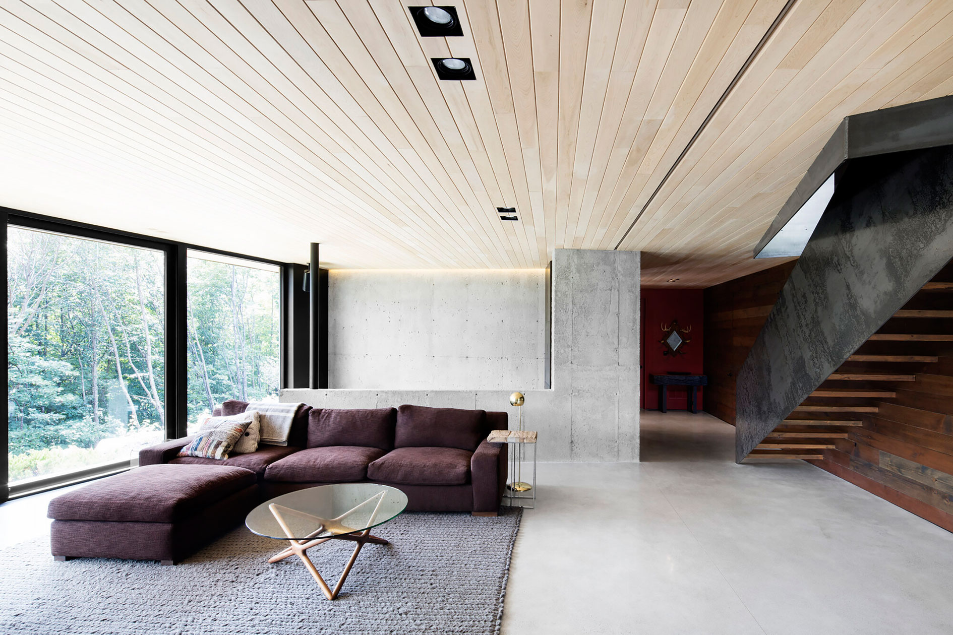 An Elegant and Sustainable Contemporary Home Overlooking the Wooded Landscape in Wentworth by Alain Carle Architecte (10)