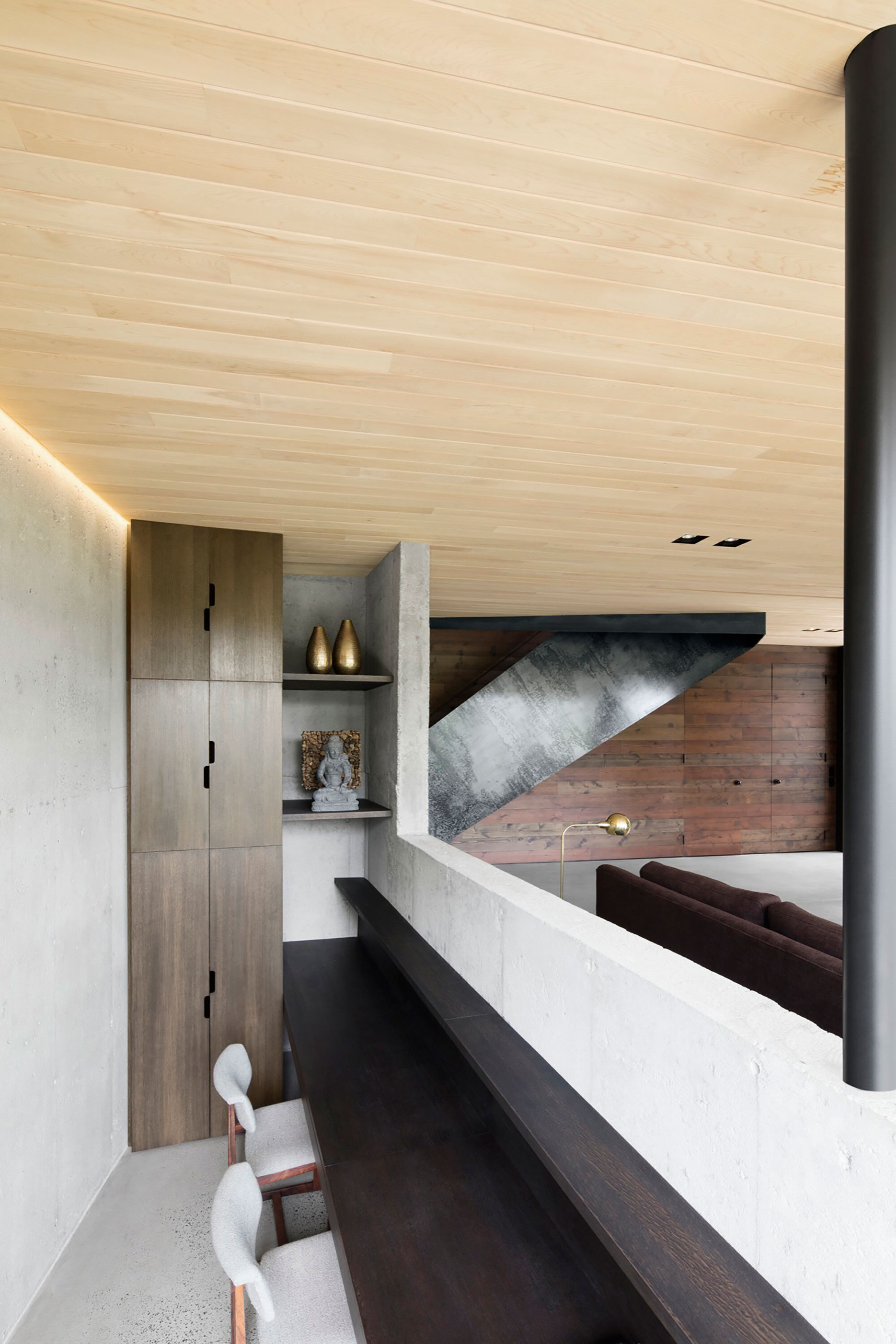 An Elegant and Sustainable Contemporary Home Overlooking the Wooded Landscape in Wentworth by Alain Carle Architecte (13)