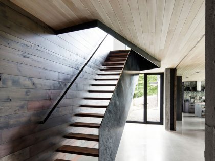 An Elegant and Sustainable Contemporary Home Overlooking the Wooded Landscape in Wentworth by Alain Carle Architecte (17)