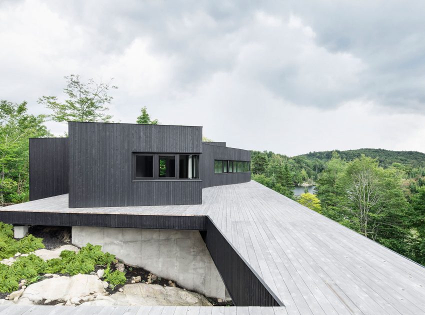 An Elegant and Sustainable Contemporary Home Overlooking the Wooded Landscape in Wentworth by Alain Carle Architecte (5)