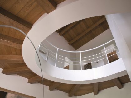 An Exquisite Home with Stunning Rough Stone Walls and Thick Ceiling Beams in Pergola, Italy by Aldo Simoncelli (8)