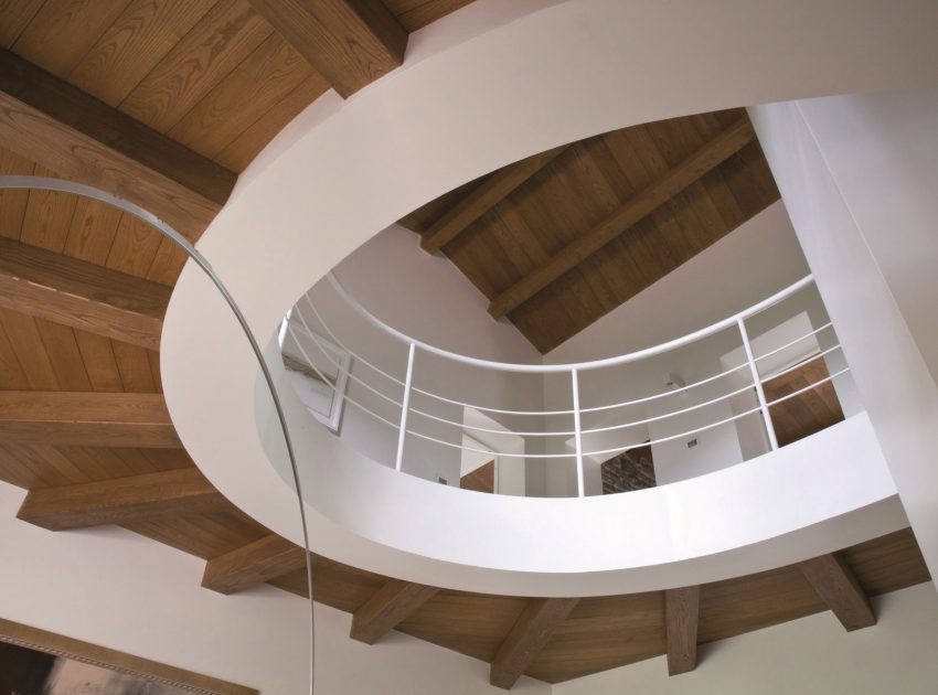 An Exquisite Home with Stunning Rough Stone Walls and Thick Ceiling Beams in Pergola, Italy by Aldo Simoncelli (8)