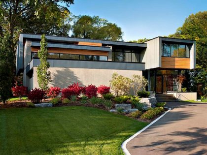 An Exquisite Modern Home with Spanish Cedar Accents and Cantilevered Volumes in Etobicoke, Canada by Altius Architecture (1)