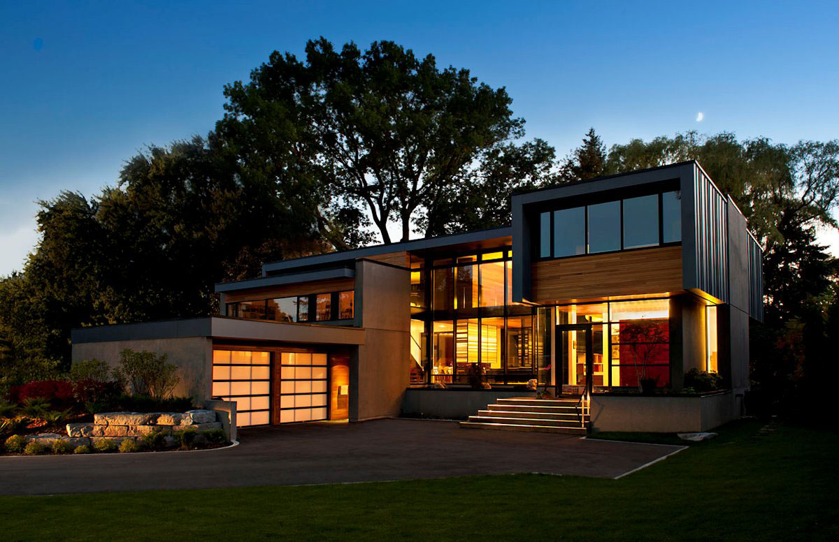 An Exquisite Modern Home with Spanish Cedar Accents and Cantilevered Volumes in Etobicoke, Canada by Altius Architecture (17)