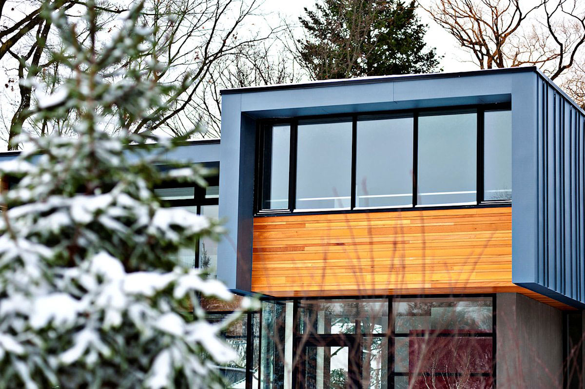 An Exquisite Modern Home with Spanish Cedar Accents and Cantilevered Volumes in Etobicoke, Canada by Altius Architecture (20)