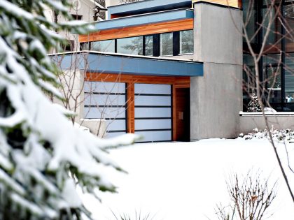 An Exquisite Modern Home with Spanish Cedar Accents and Cantilevered Volumes in Etobicoke, Canada by Altius Architecture (22)