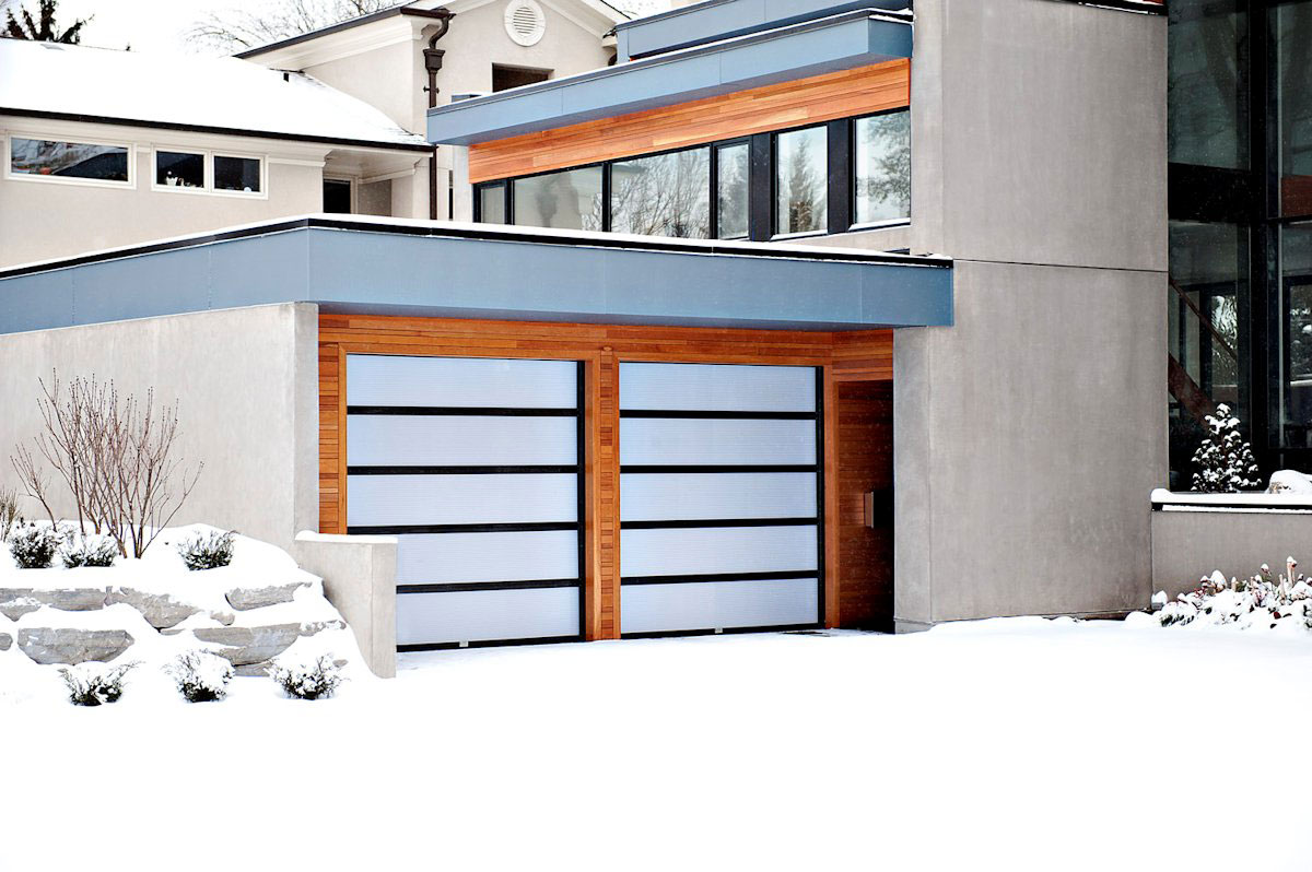 An Exquisite Modern Home with Spanish Cedar Accents and Cantilevered Volumes in Etobicoke, Canada by Altius Architecture (23)